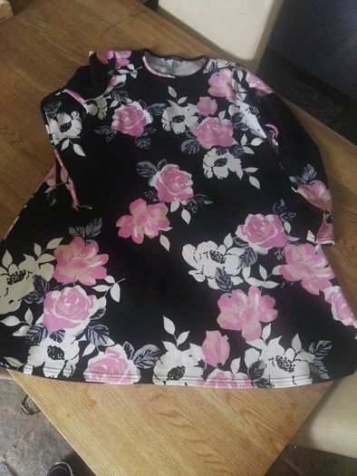 Quiz Gloral Dress