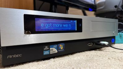 Antec media PC desktop Win 7pro +monitor