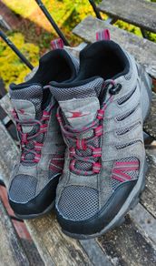 outdoor , hiking shoes size 7