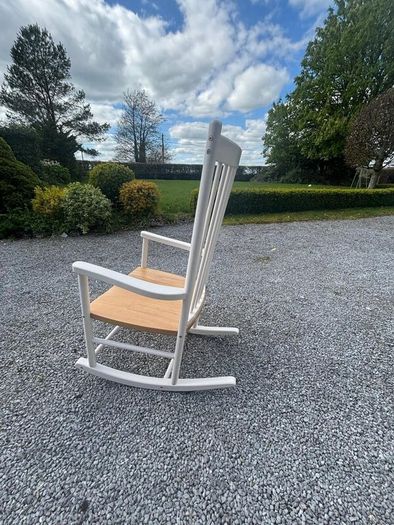 Rocking chair