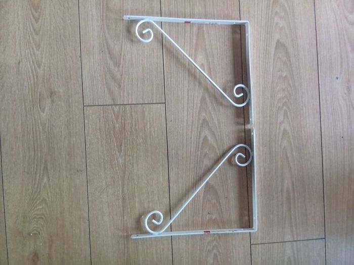 Brand New Quality Sturdy Wall Shelf brackets holders  pair