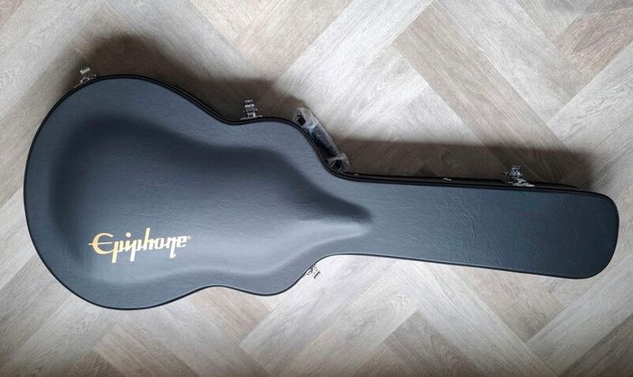 Epiphone Noel Gallagher Riviera (with upgrades)