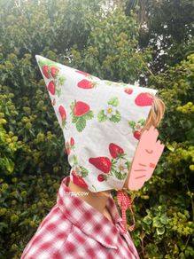 Pixie Hat with ribbon - strawberry reversible