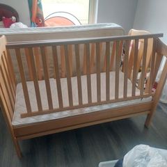 Childs cot bed