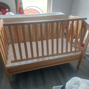 Childs cot bed