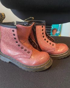 Girls dr martens