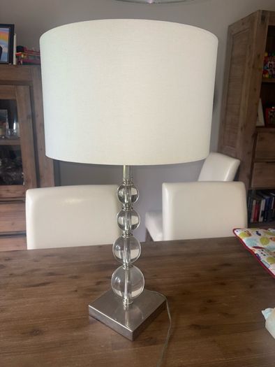 Set of lamp bases