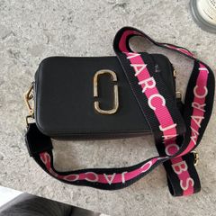 Snapshot Camera Bag with strap