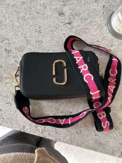 Snapshot Camera Bag with strap