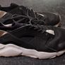 Nike Air runners size 9 Image 4