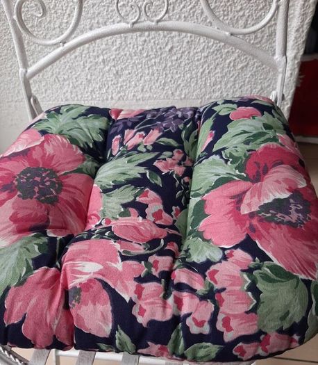 New vintage cushion