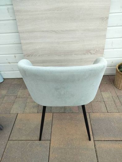 Velvet chair
