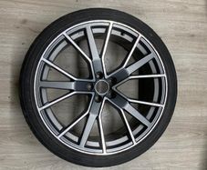 2023 AUDI Q5 alloy wheel and tyre R22