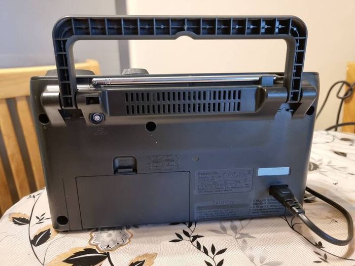 Panasonic Portable FM Radio RF-U300, as new.