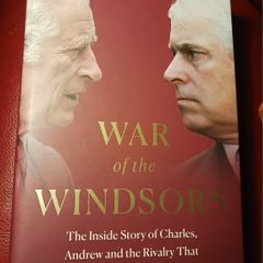 War of the Windsors / Nigel Cawthorne/ 2023