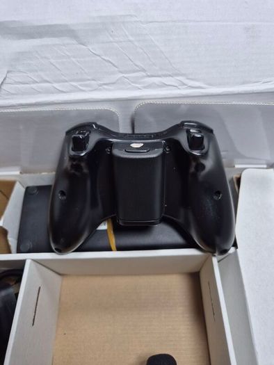 Boxed Xbox 360 Slim 250GB Console Bundle - Official Wireless Controller 4 Games