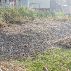 1-2 lorry loads of mixed gravel fill