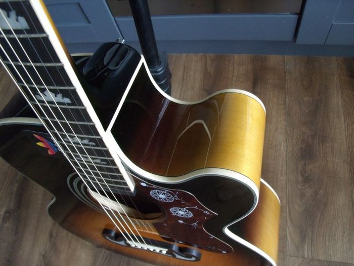 Epiphone EJ-200SCE Acoustic-Electric Guitar - Vintage Sunburst