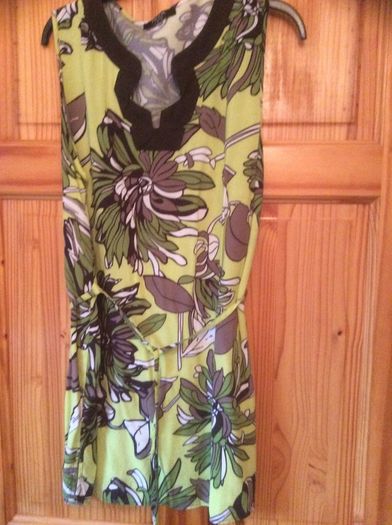 Tunic dresses / Tops