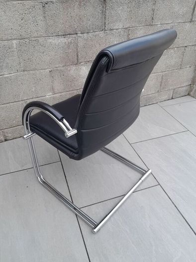 1970's Chrome Tube Leather Chair. Vintage 70's collectable design classic