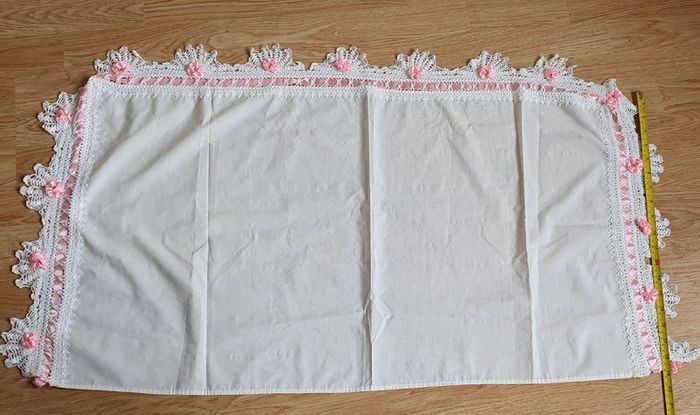 A Lovely Table Covering - Size shown in Pictures - Read Carefully - E