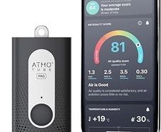 RRP eur 200 . Barely used (+ new original box) portable air quality monitor Atmotube Pro + phone app