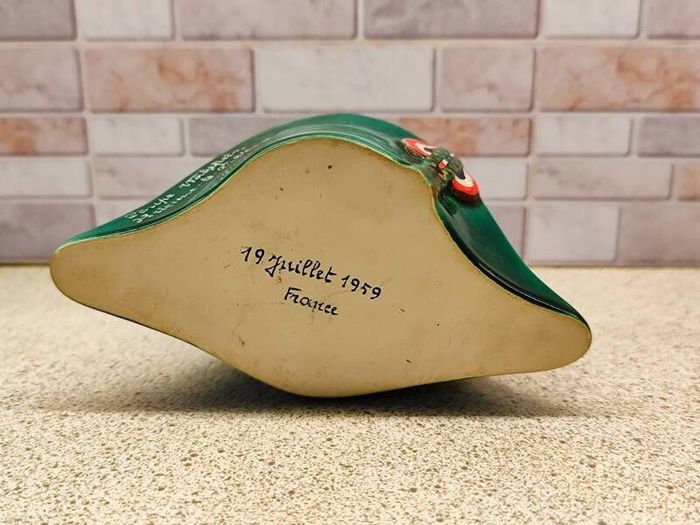 Vintage 1959 Napoleon Hat Ashtray or Paint Brush Rinse and Rest Brienne le Chateau