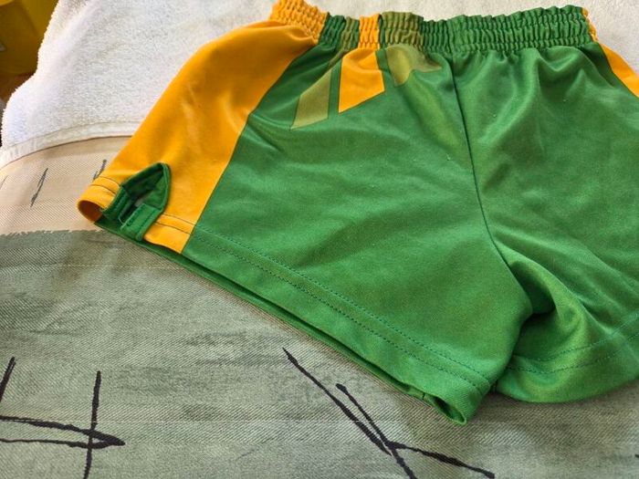 Donegal Gaelic Football Home Shorts 2010 to 2011 Children 5 to 6 Years Old