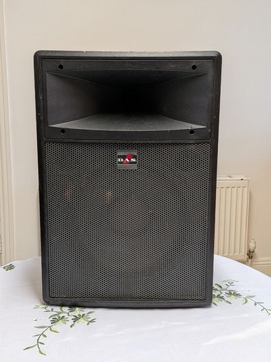 D.A.S. Audio PA Speakers (Set of 2 speakers with stands))