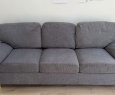 Sofa 6 months old