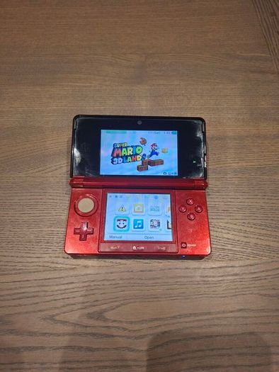 Nintendo 3DS Metalic Red