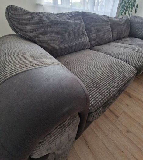 L shaped couch suite