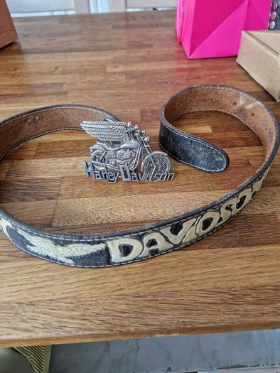 Vintage  Harley Davidson  belt and buckle