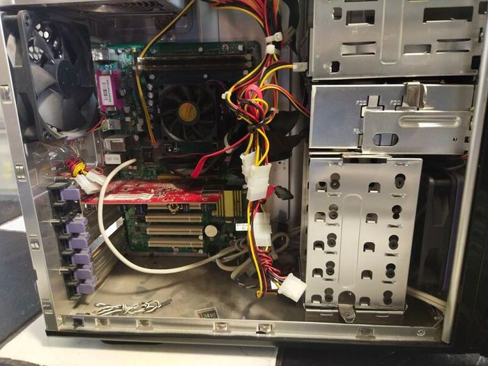 Gaming PC with Xeon processor have to rebuild ( Closing Business)