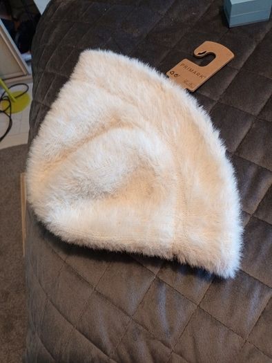 Brand new with tags cream hat