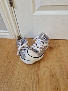convers trainers size 13.5uk  (19.5cm)