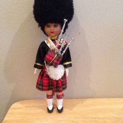 Scottish BagPipes Figurine