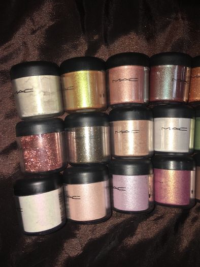 100% genuine mac pigments & glitters