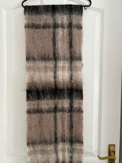 woman scarf