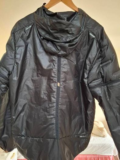 Nike Aeroloft Hooded Running Jacket Black