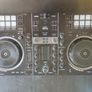 Hercules DJControl Inpulse 500 2-Deck USB DJ Controller for Serato DJ and DJUCED Image 7
