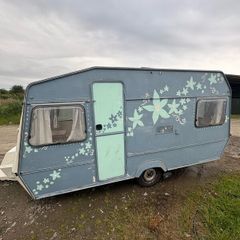 4 Berth Caravan - fixer upper / use for parts
