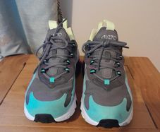 Nike Air Max 270 React trainers - UK 4.5