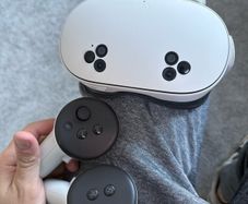 Meta Quest Virtual Reality
