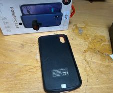 phone case with integrated battery pack iPhone X/Xs