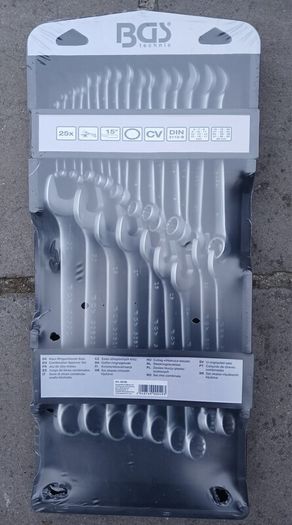 Spanner set