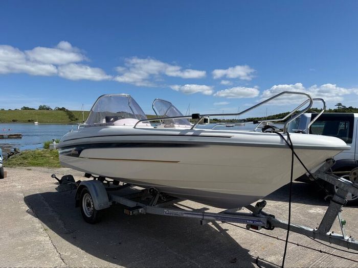Yamarin Day Boat