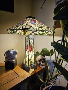 Vintage Tiffany style table lamp