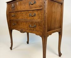 Elegant Early 20th Century French Commode
