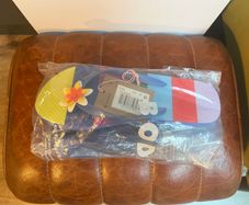 BNWT Boden flower/stripe flip flops